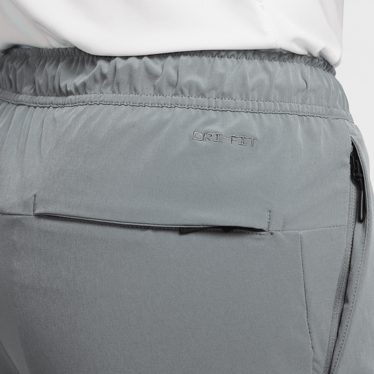 Nike Men's Dri-FIT Unlimited Tapered Leg Versatile Pants