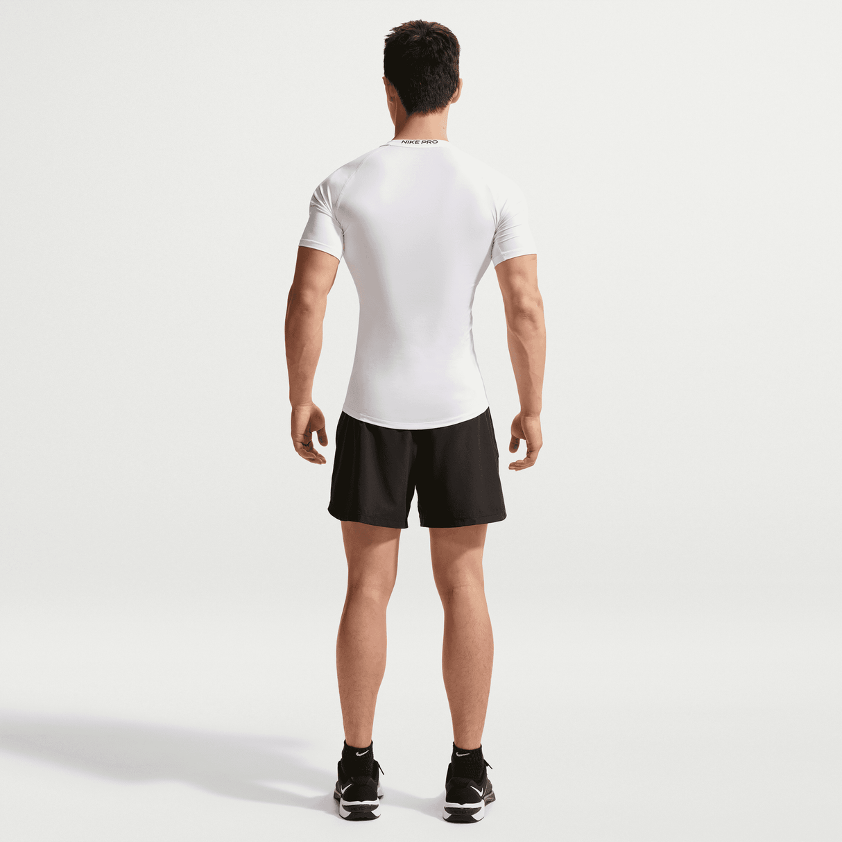 Nike Men's Pro Dri-FIT Tight Short-Sleeve Fitness Top