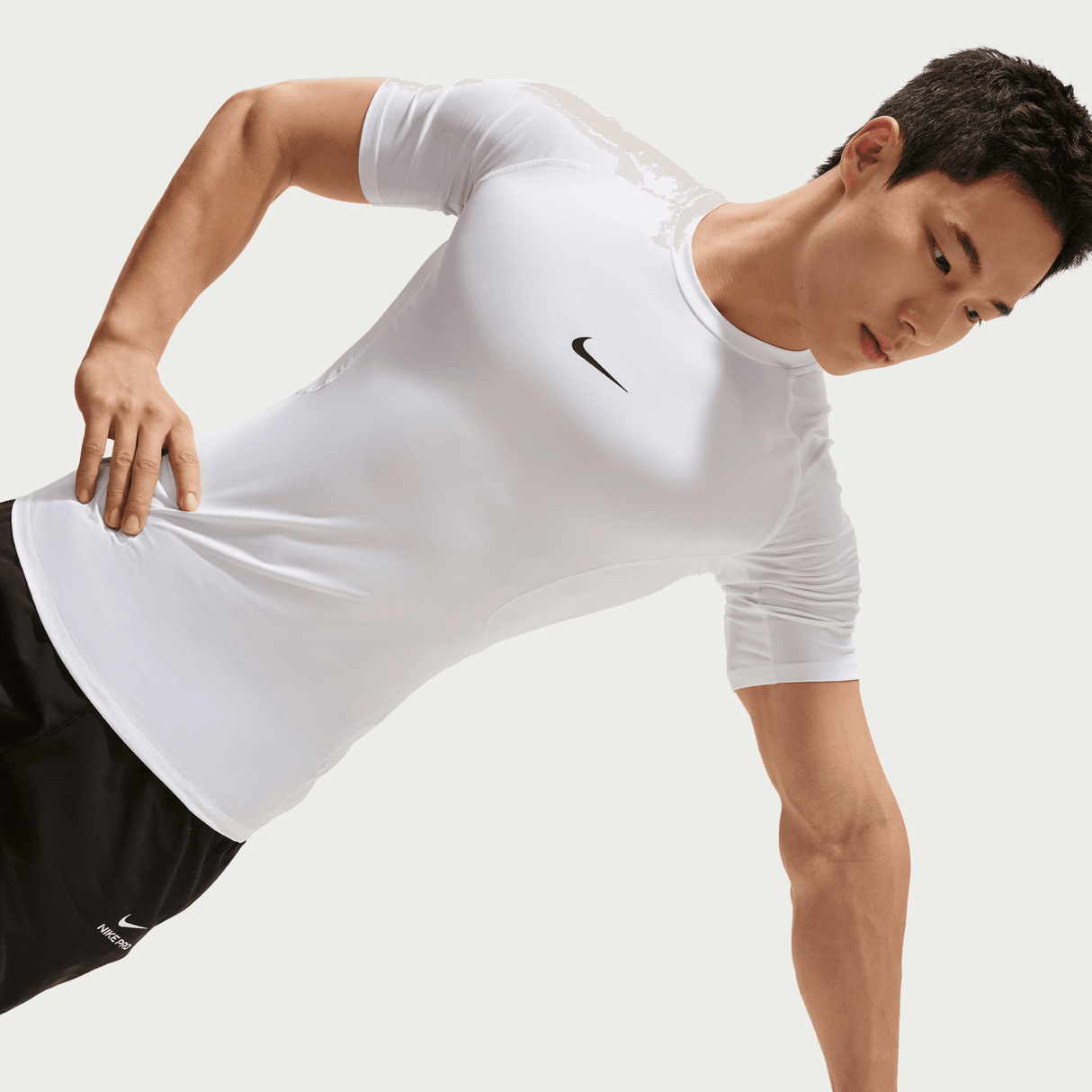 Nike Men's Pro Dri-FIT Tight Short-Sleeve Fitness Top