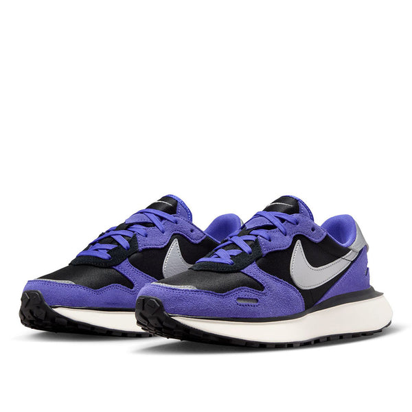 Nike Women's Phoenix Waffle Casual Shoes