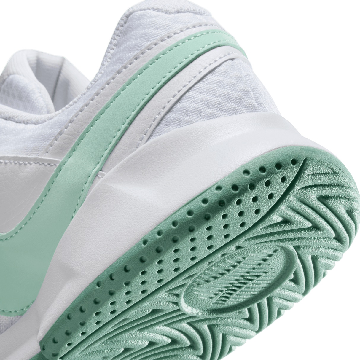 NikeCourt Lite 4 Women's Tennis Shoes