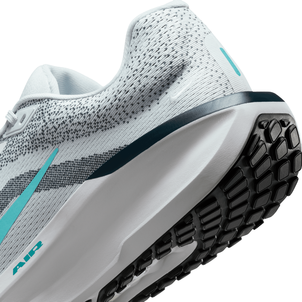 Nike Men's Winflo 11 Road Running Shoes