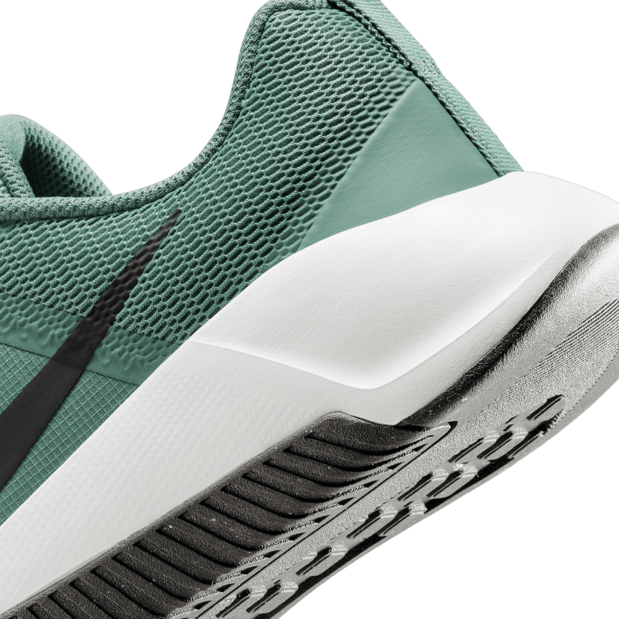 Nike Men's MC Trainer 3 Workout Shoes