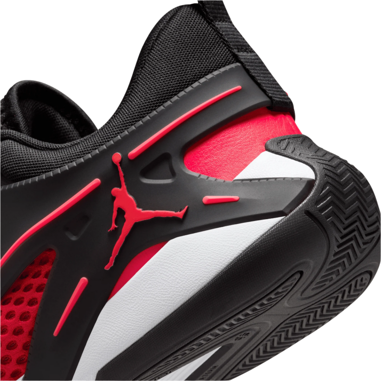 Jordan Men's Heir Series PF Bloodline' Basketball Shoes