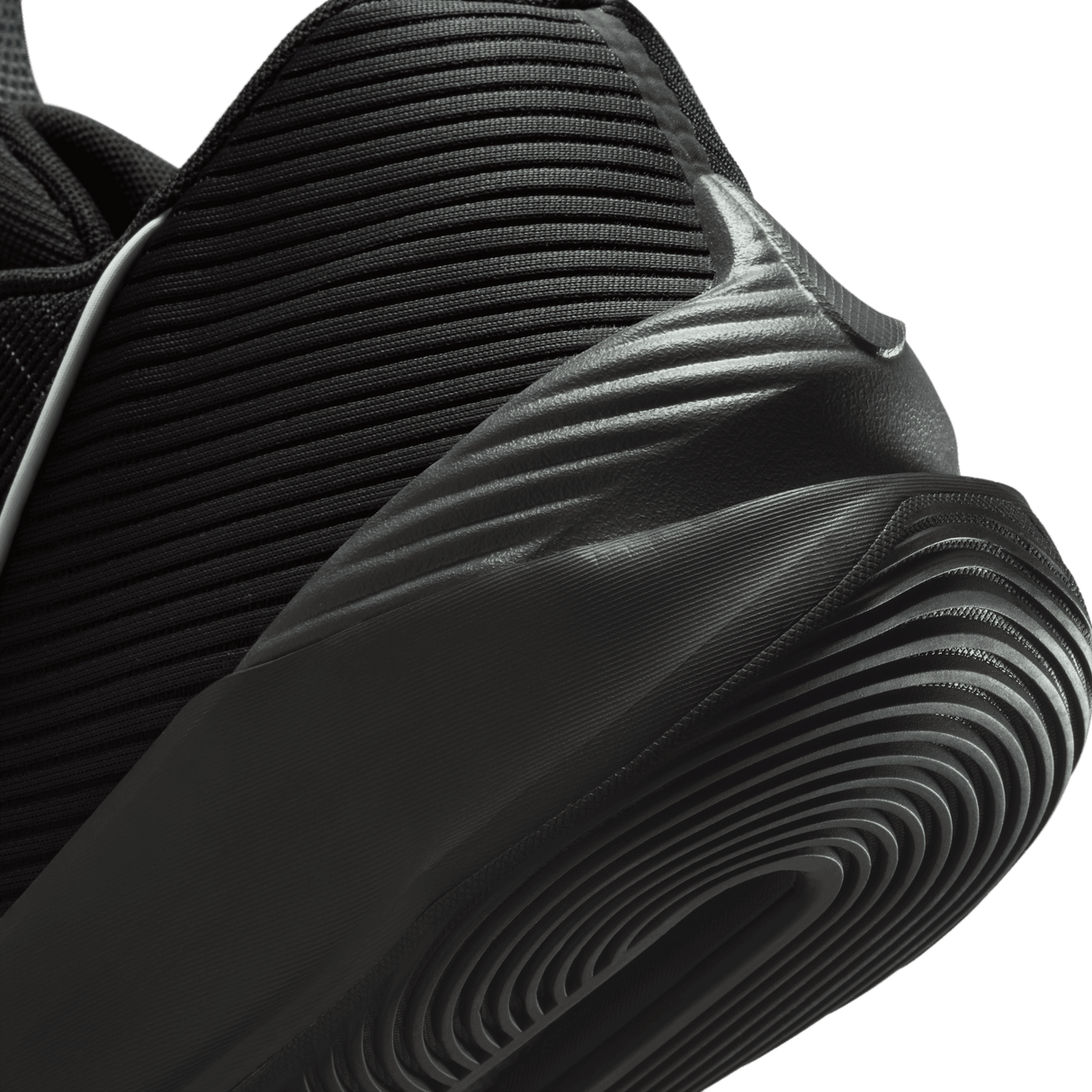 Nike Men's G.T. Jump Academy EP Basketball Shoes