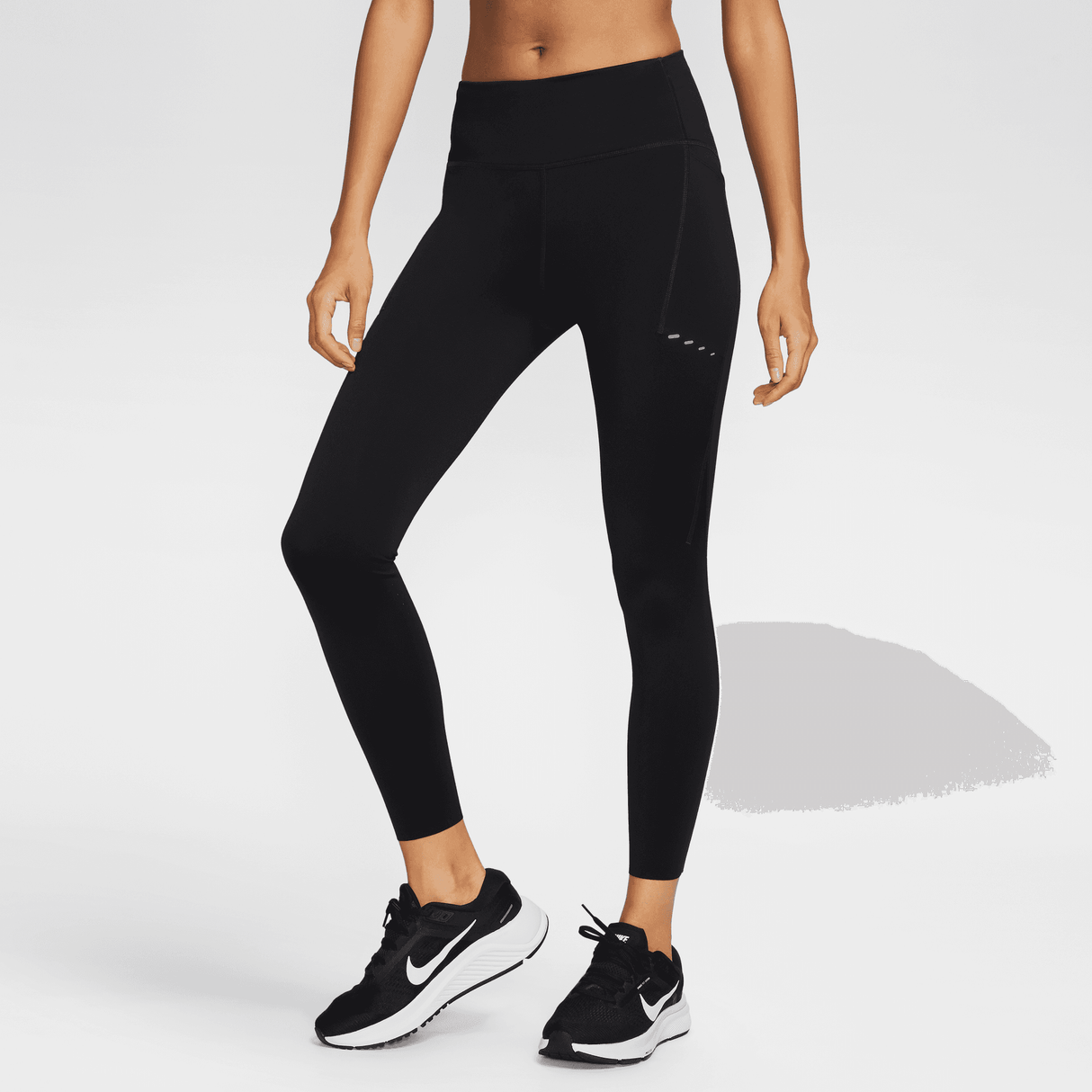 Nike Women's Swift High-Waisted 7/8 Running Leggings with Pockets