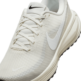 Nike Women's Revolution 8 Road Running Shoes