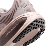 Nike Women's Vomero 18 Road Running Shoes