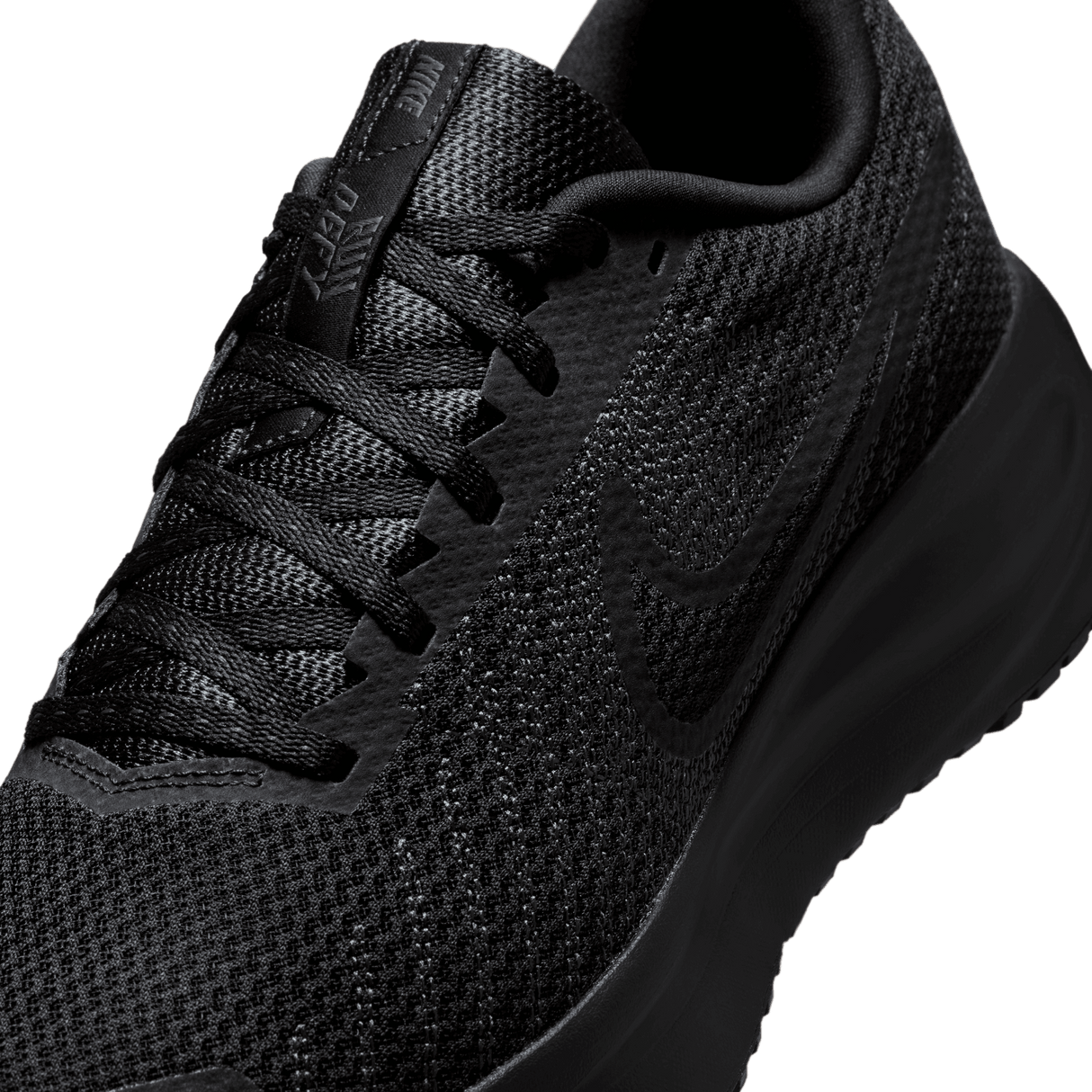 Nike Men's Run Defy Road Running Shoes