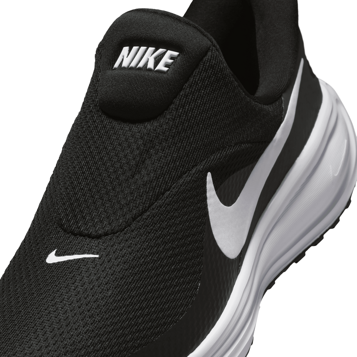 Nike Women's Revolution 8 EasyOn Road Running Shoes