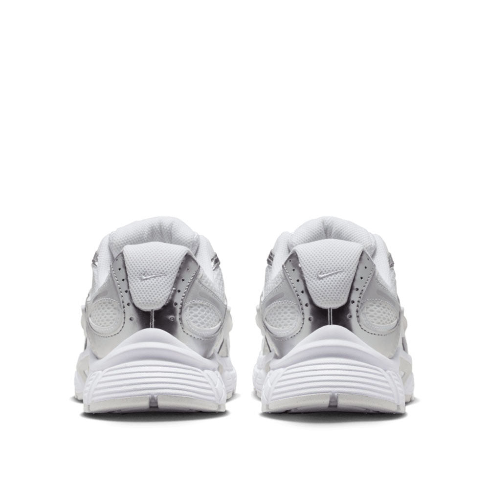 Nike Women's V5 RNR Shoes with Reflective Accents