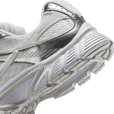 Nike Women's V5 RNR Shoes with Reflective Accents