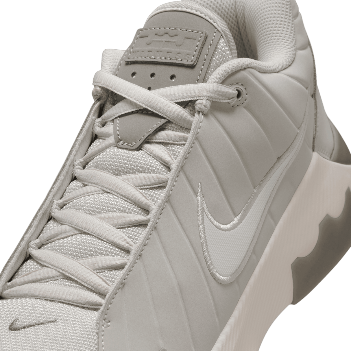 Nike Men's LeBron Witness IX EP Basketball Shoes