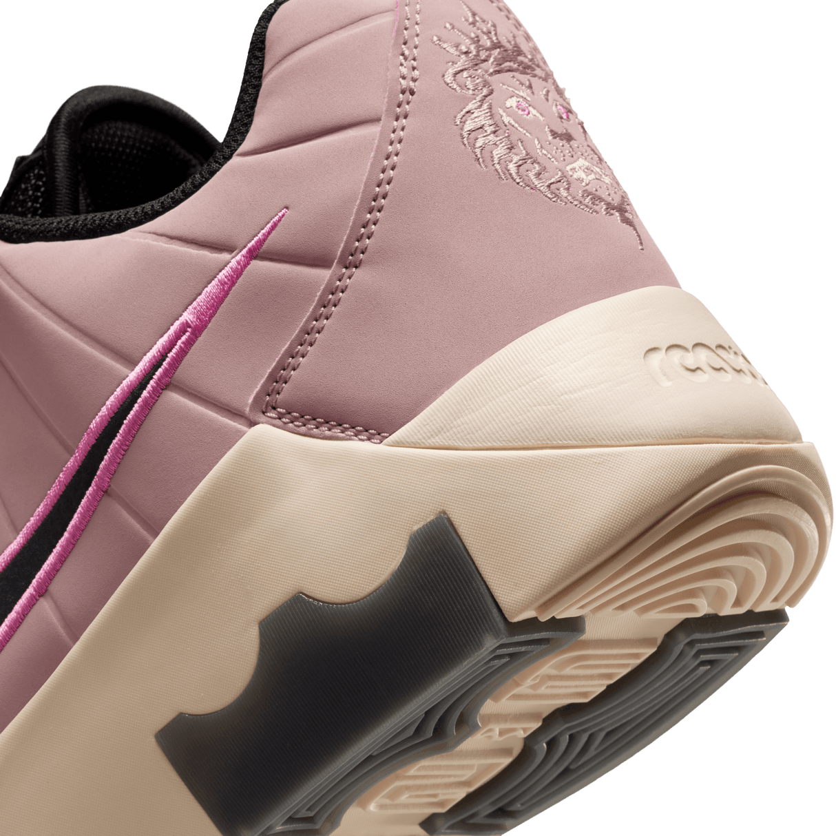 Nike Men's LeBron Witness IX EP Basketball Shoes