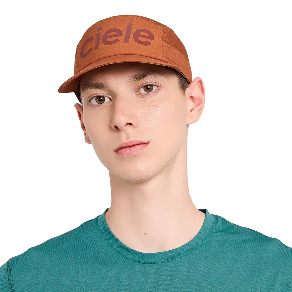 Ciele GOCap Comp Century Gingerbread Running Cap