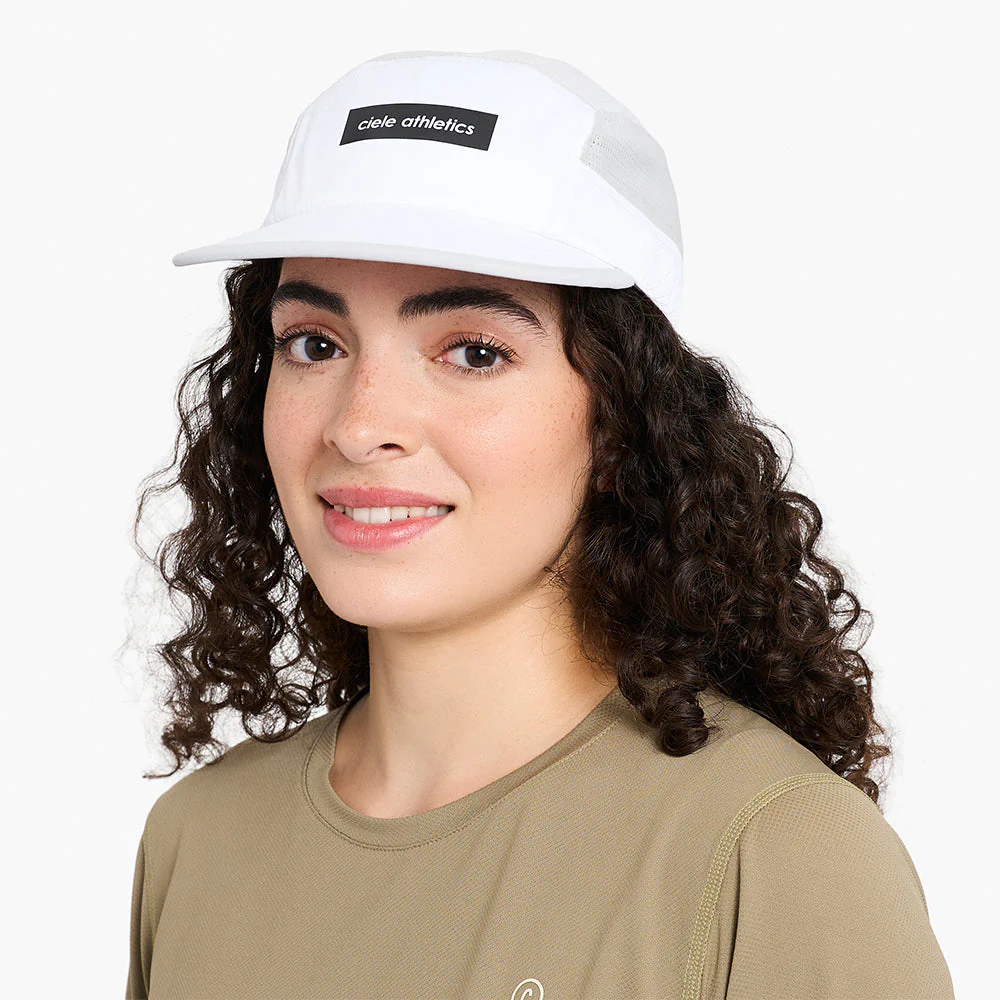 Ciele GOCap Field Iconic Bar White Lightgrey Running Cap