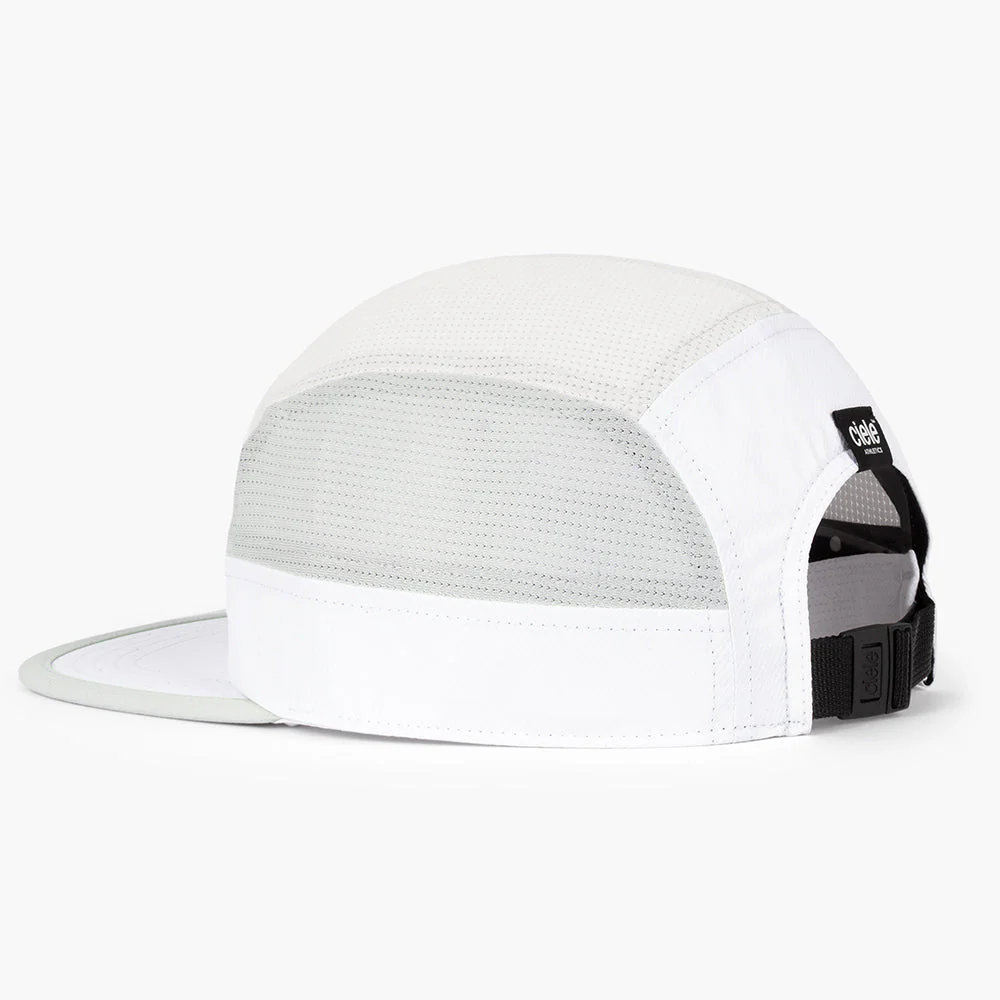 Ciele GOCap Field Iconic Bar White Lightgrey Running Cap