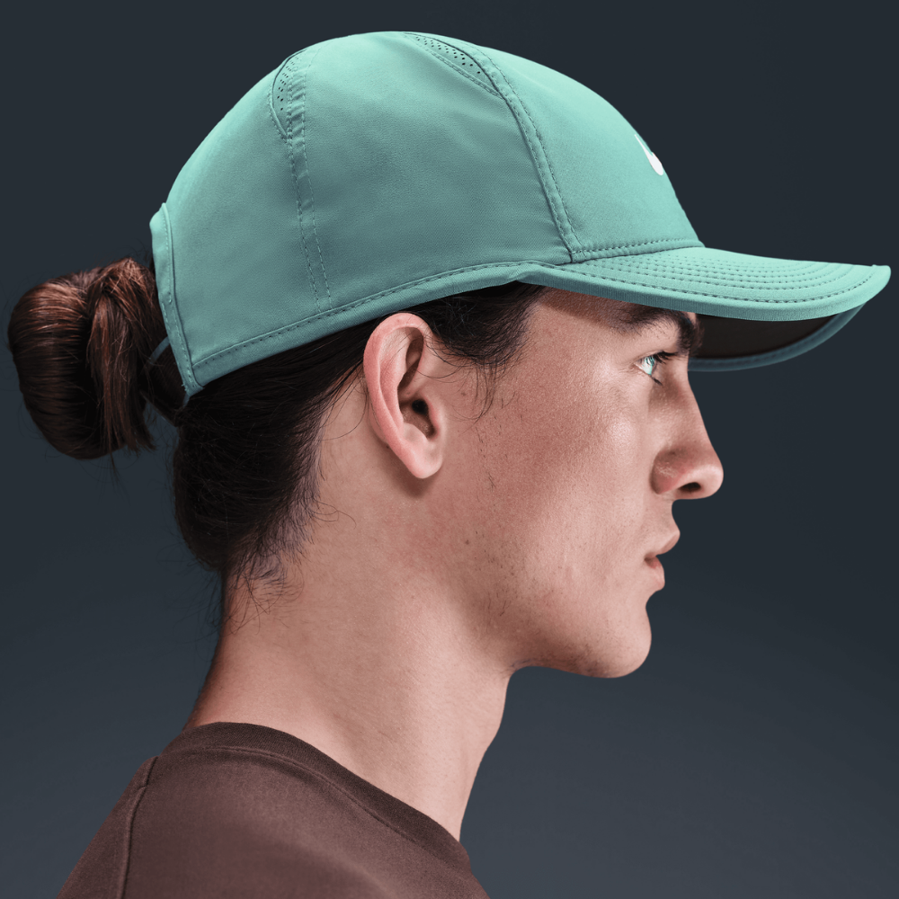 Nike Dri-FIT Club Unstructured Featherlight Cap