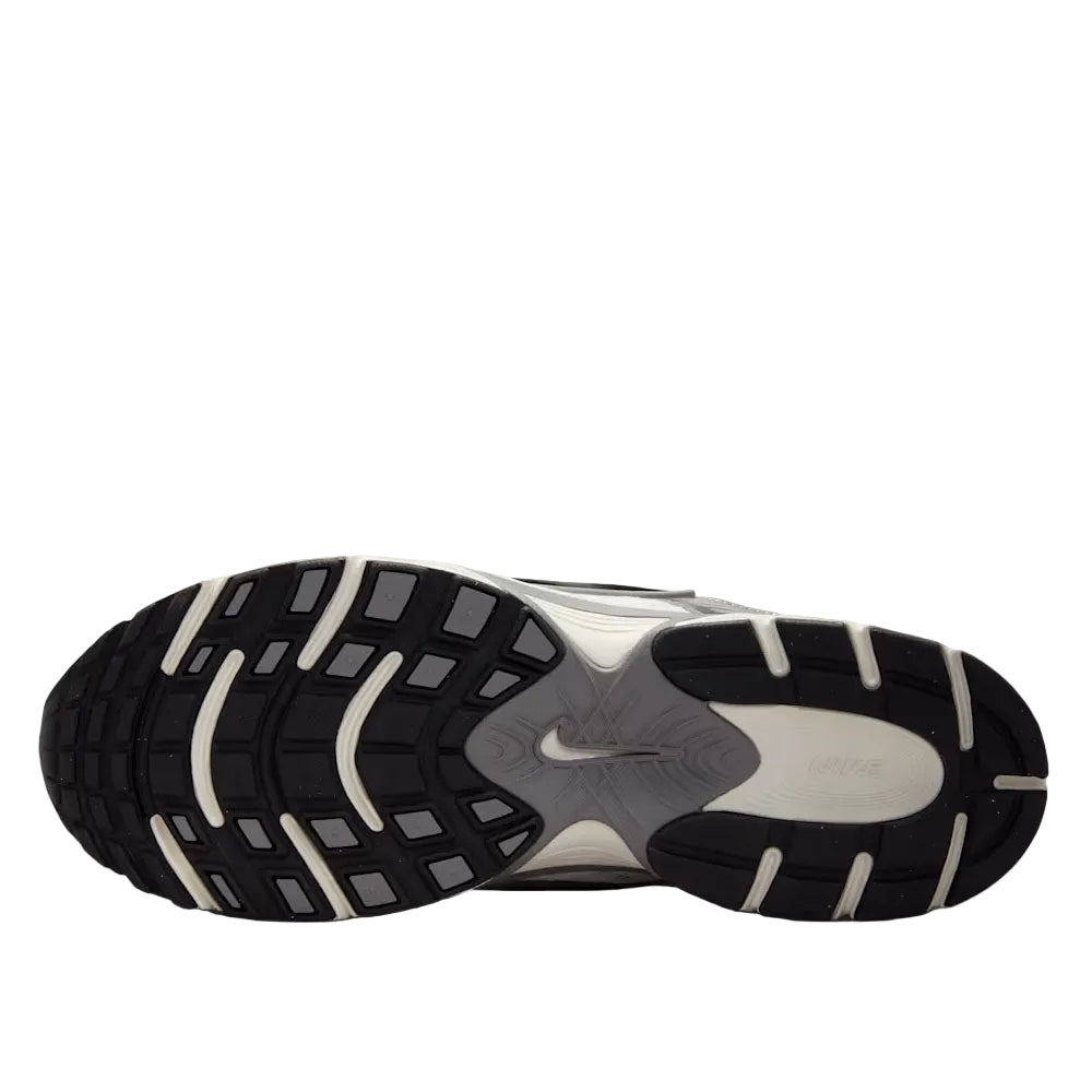 Nike Men's V5 RNR Casual Shoes