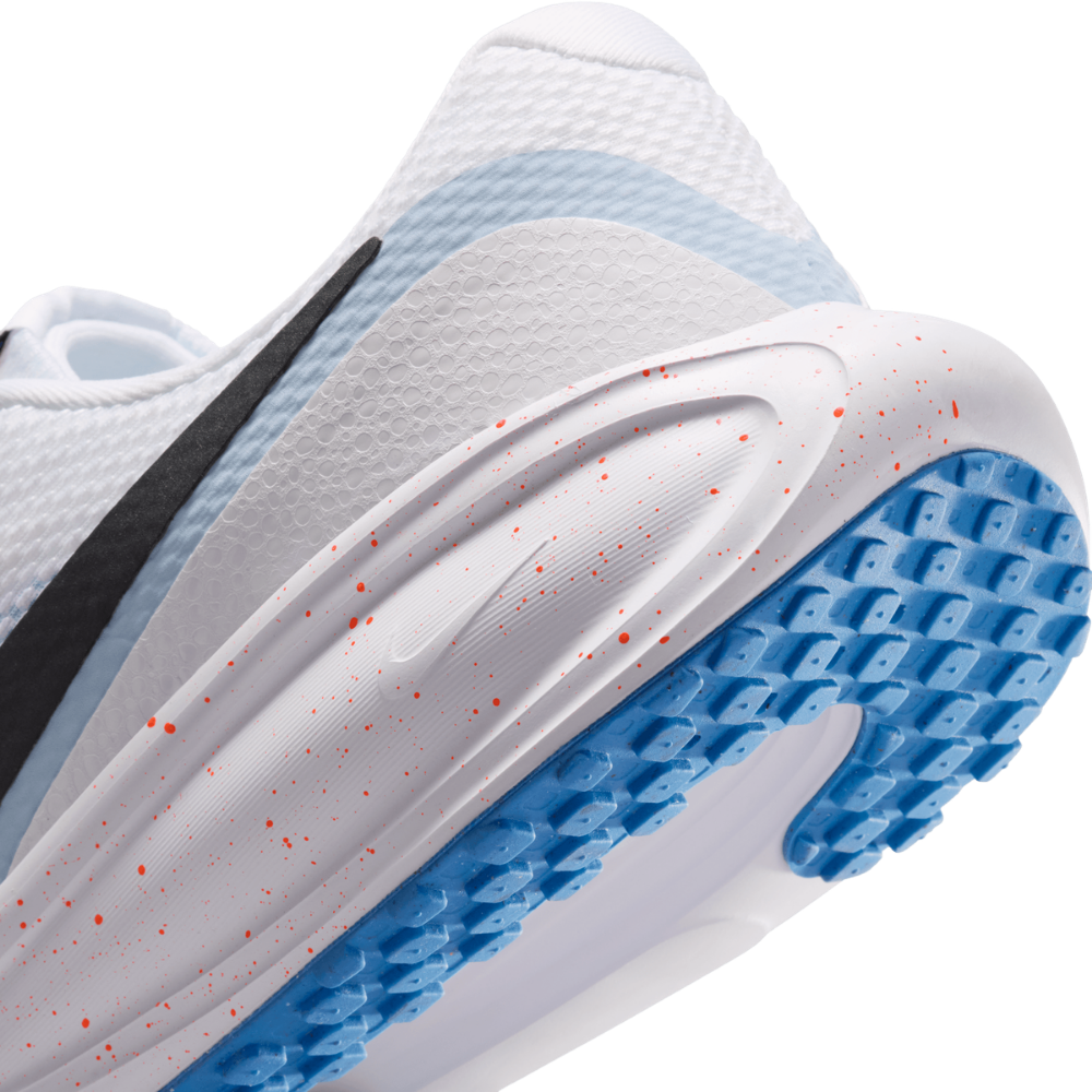 Nike Men's Revolution 8 Road Running Shoes