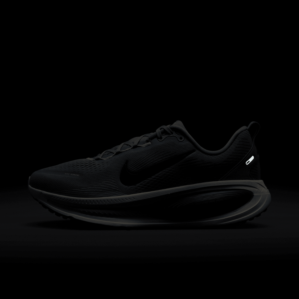 Nike Men's Vomero 18 Road Running Shoes