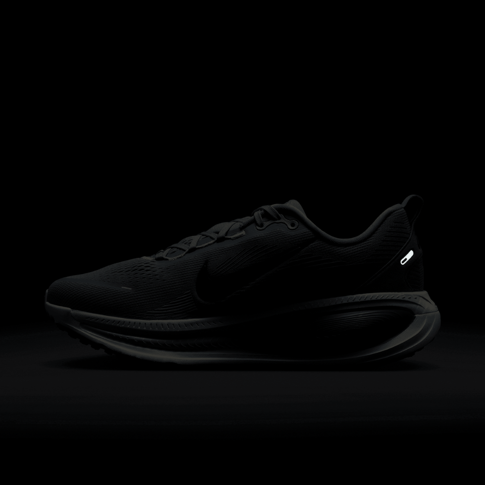 Nike Men's Vomero 18 Road Running Shoes