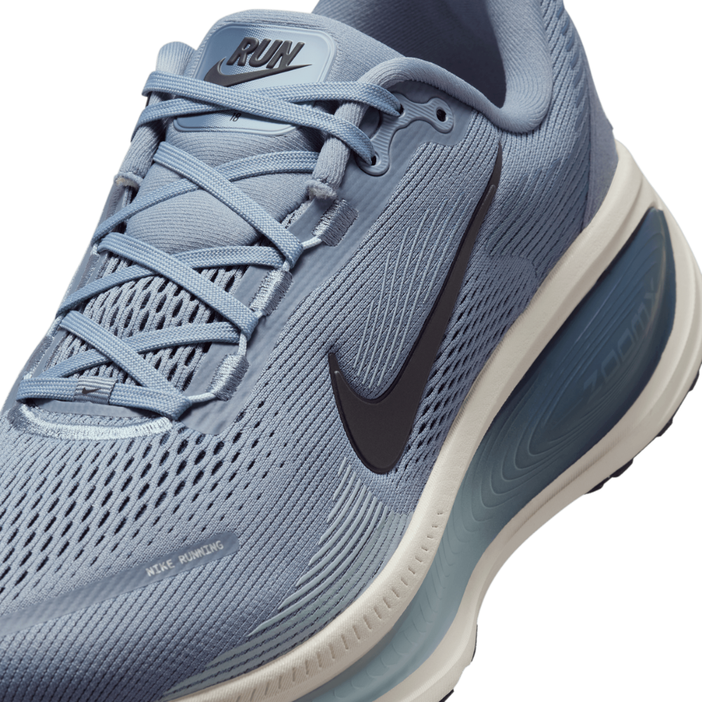 Nike Men's Vomero 18 Road Running Shoes