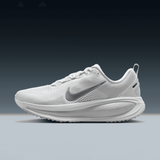 Nike Women's Vomero 18 Road Running Shoes