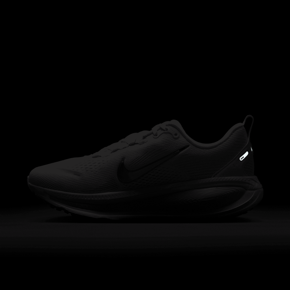 Nike Women's Vomero 18 Road Running Shoes