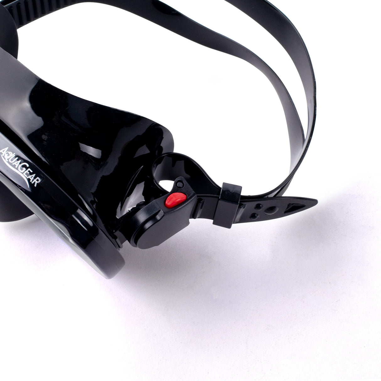 Aquagear M12-S04 Mask & Snorkel Set
