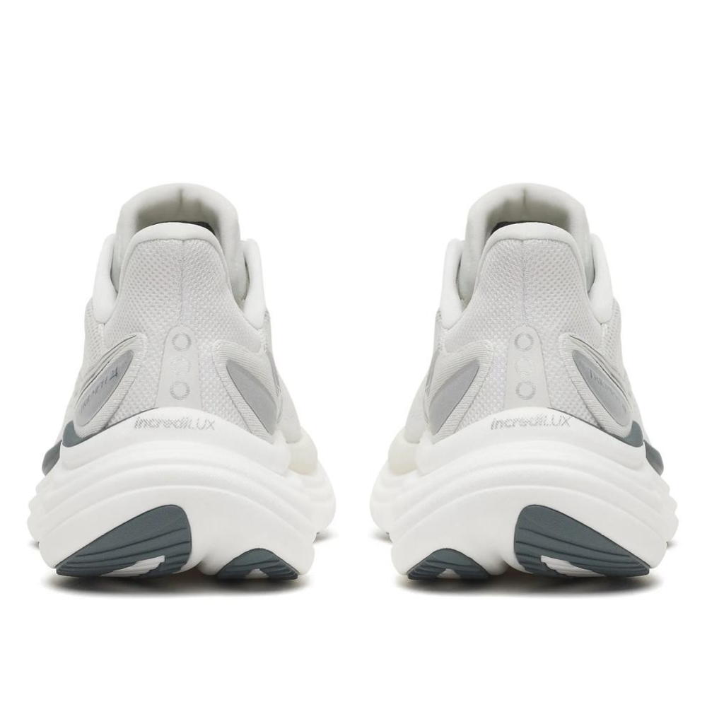 Saucony Men's Triumph 24 Running Shoes