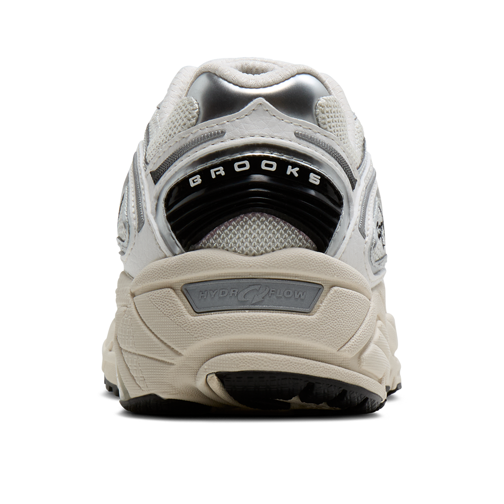 Brooks Adrenaline GTS 4