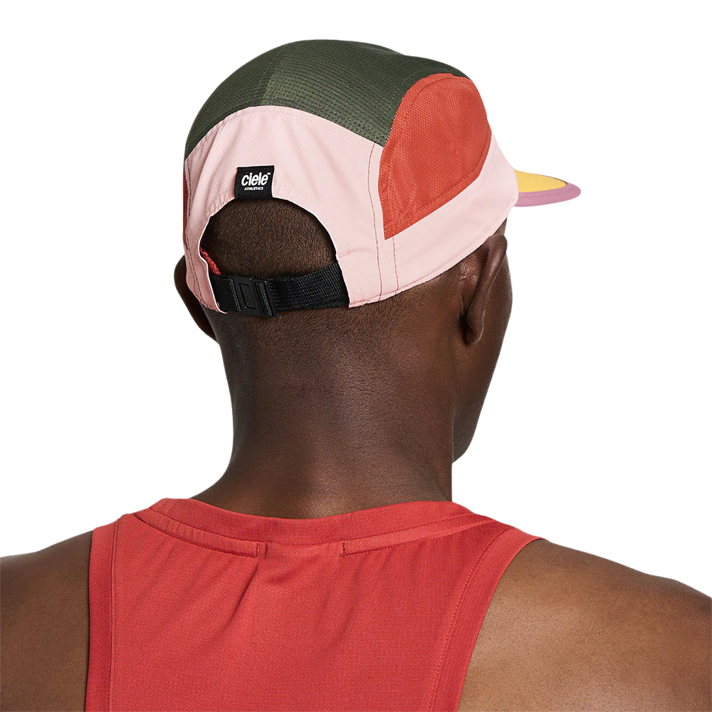 Ciele GOCap Field Iconic Bar Peachskin Running Cap