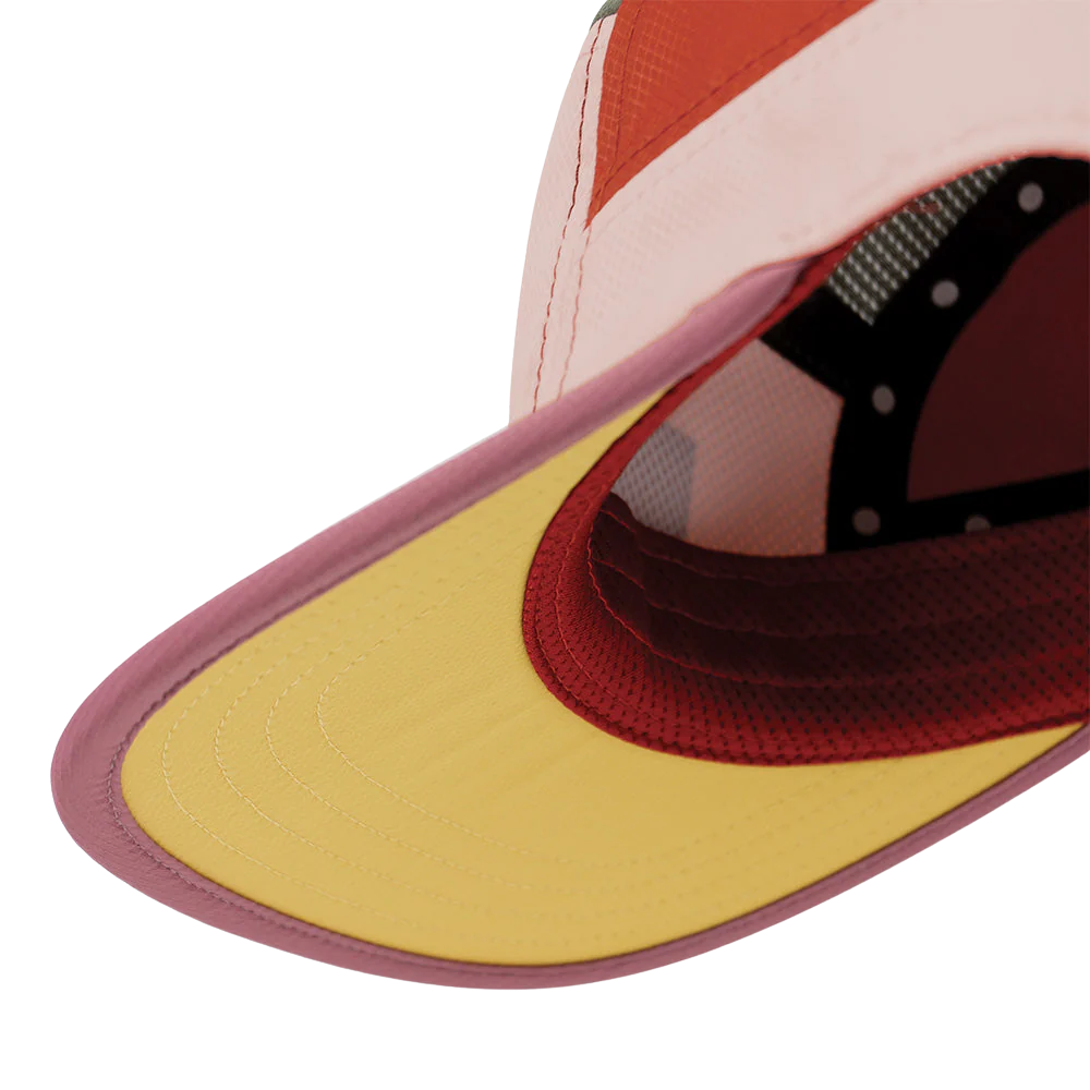 Ciele GOCap Field Iconic Bar Peachskin Running Cap