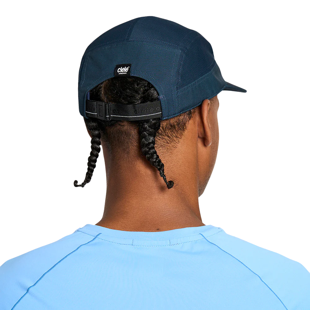 Ciele GOCap Comp Century Deep Space Running Cap