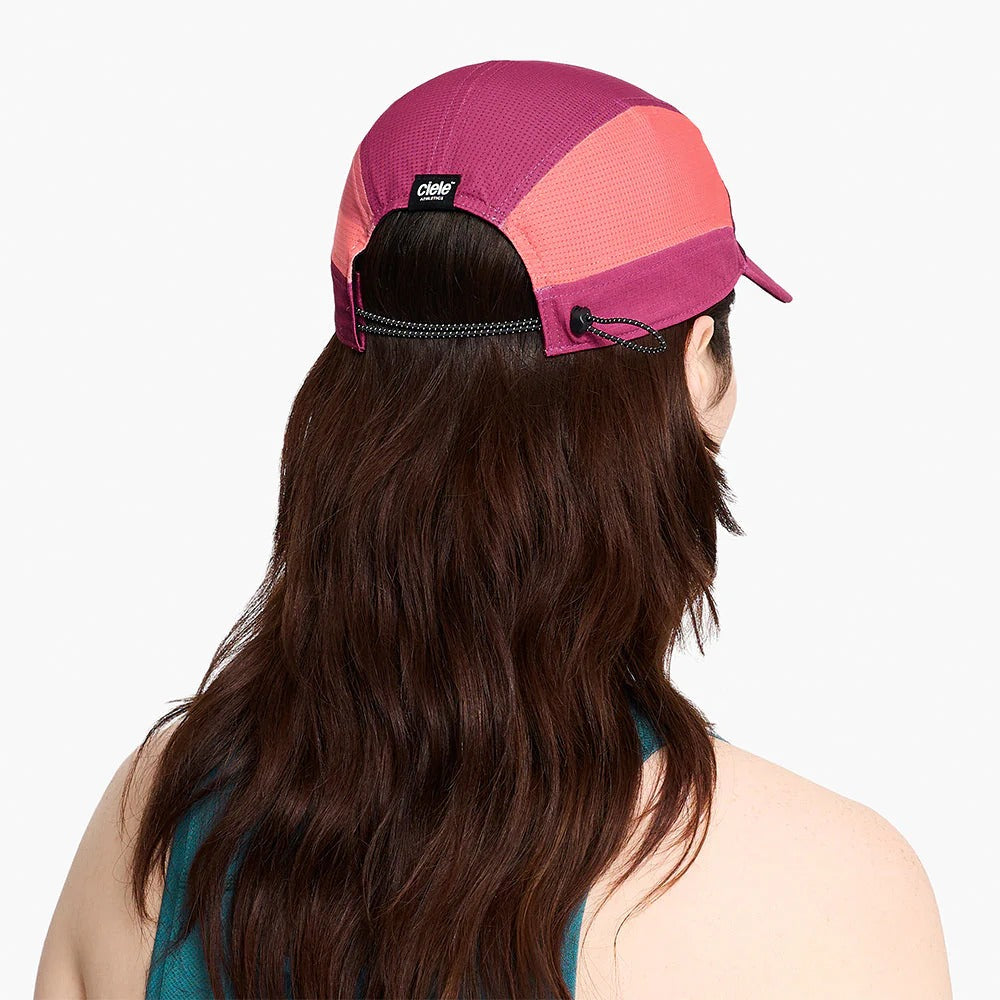 Ciele FSTCap SC Field Iconic SL Mulberry Bocasana Running Cap