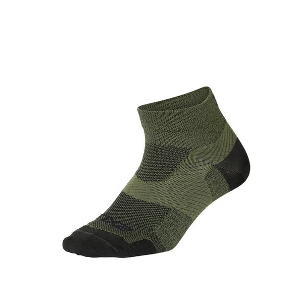 2XU Ultralight 1/4 Crew Socks