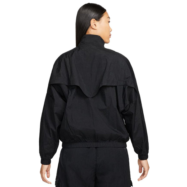 Nike Women's Sportswear Essential Windrunner Woven Jacket