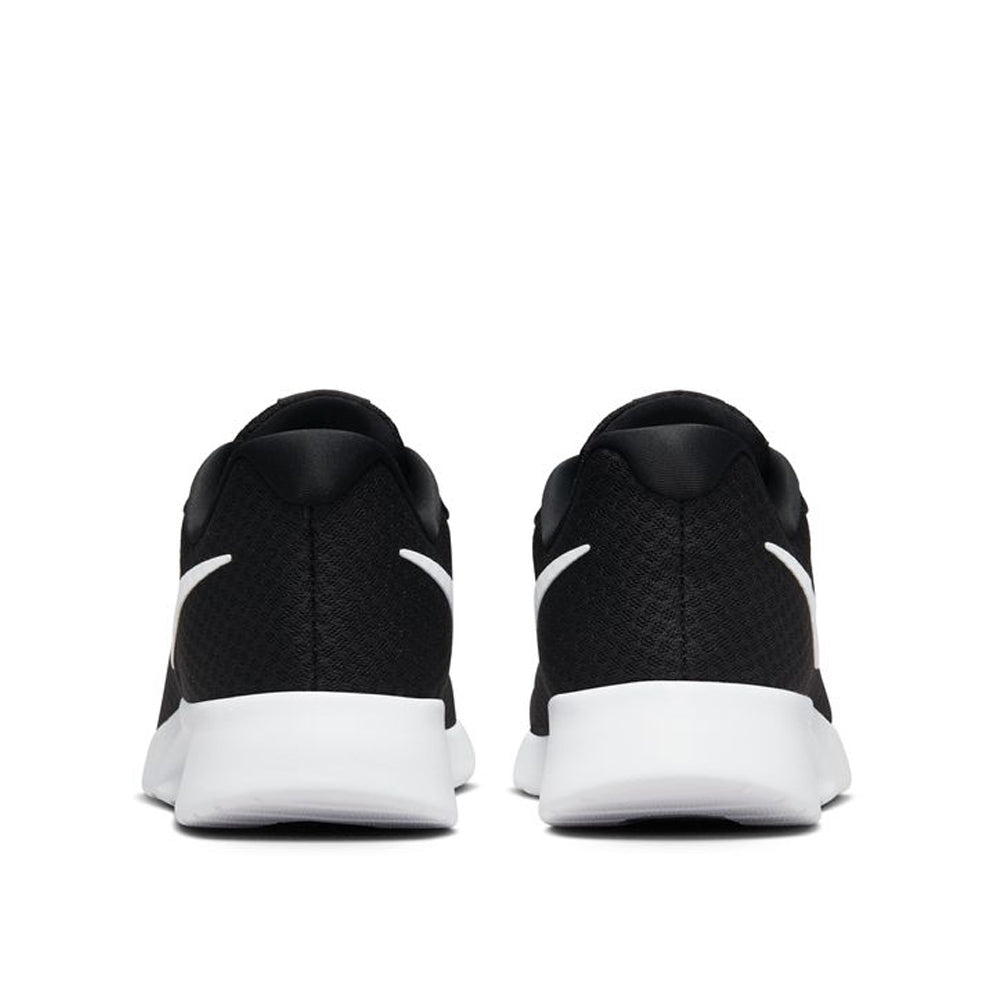 Nike Men s Tanjun FlyEase Easy On Off Casual Shoes Black White