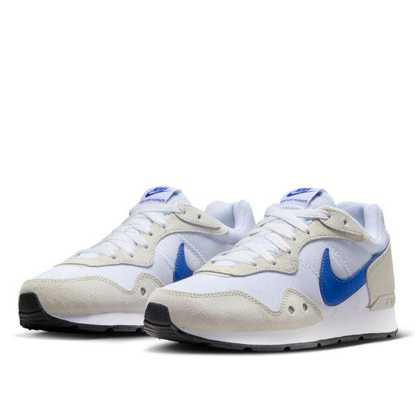 Nike Women's Venture Runner Running Shoes