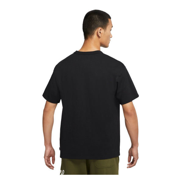 Nike Men's Sportswear Premium Essentials T-Shirt